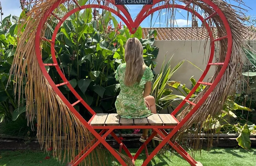 Love Room Jacuzzi La Villa Des Charmes (Adults Only)-1
