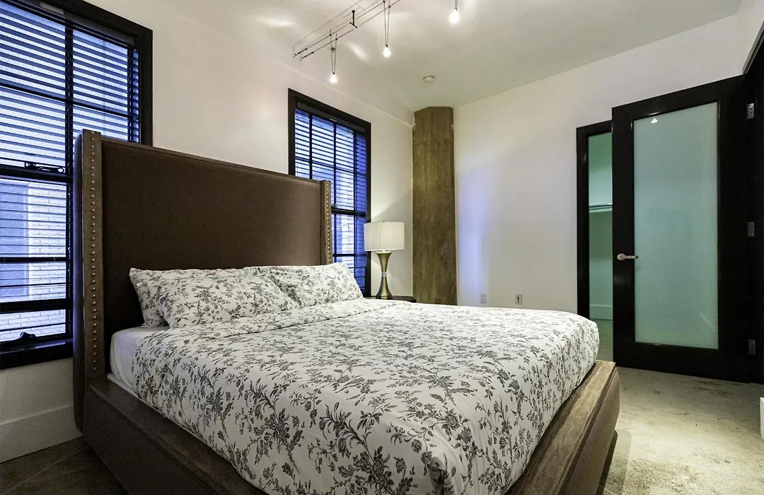 Urban Loft Apartment-1