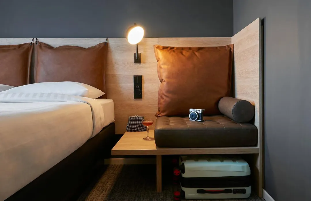 Moxy Antibes Sophia Antipolis-1