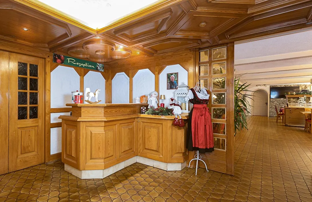 Hotel Freihof-1