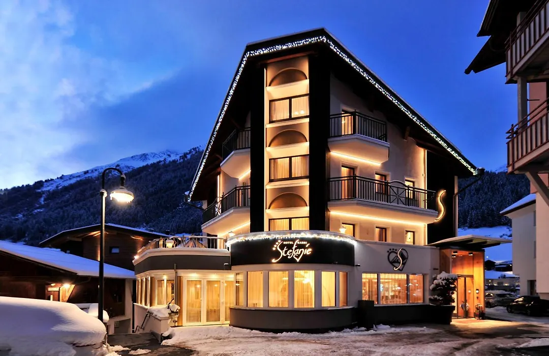 Hotel Garni Stefanie-1