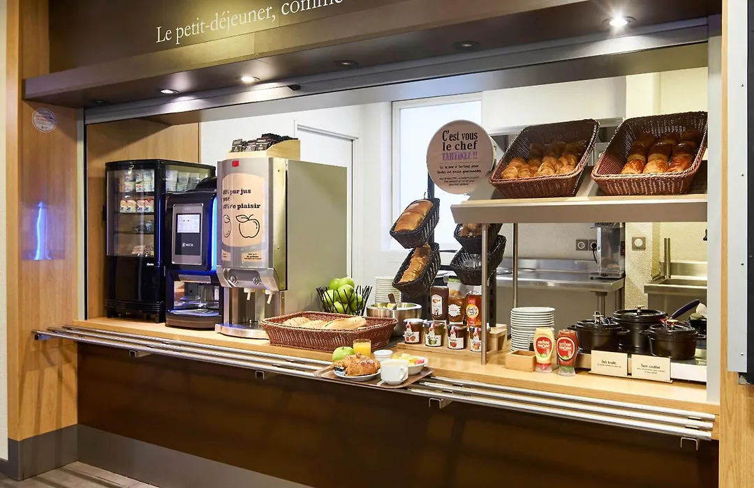 B&B HOTEL Paris Le Bourget-1