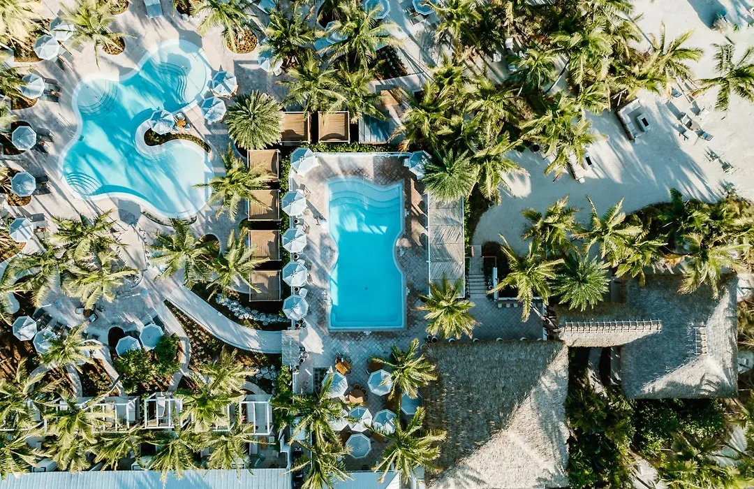 Islander Resort-1