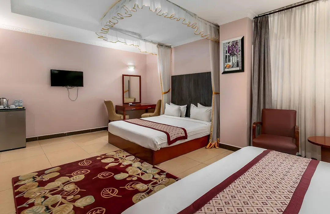 Russell Hotel-1