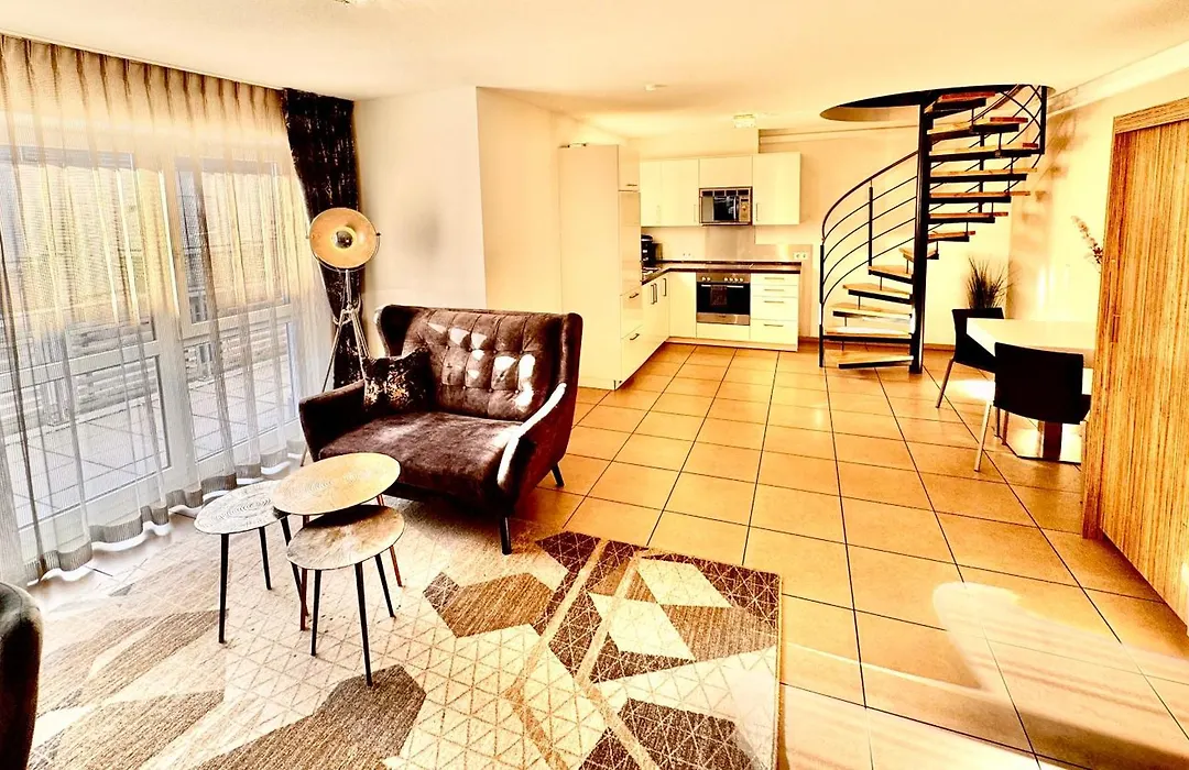 Boardinghouse Home - Adults Only --1