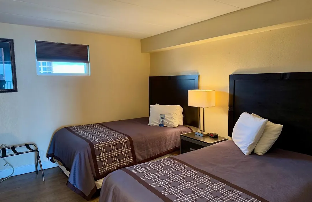 Aquarius Oceanfront Hotel-1