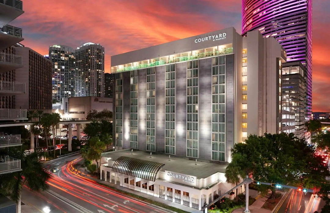 Courtyard Miami Downtown Brickell Area-1