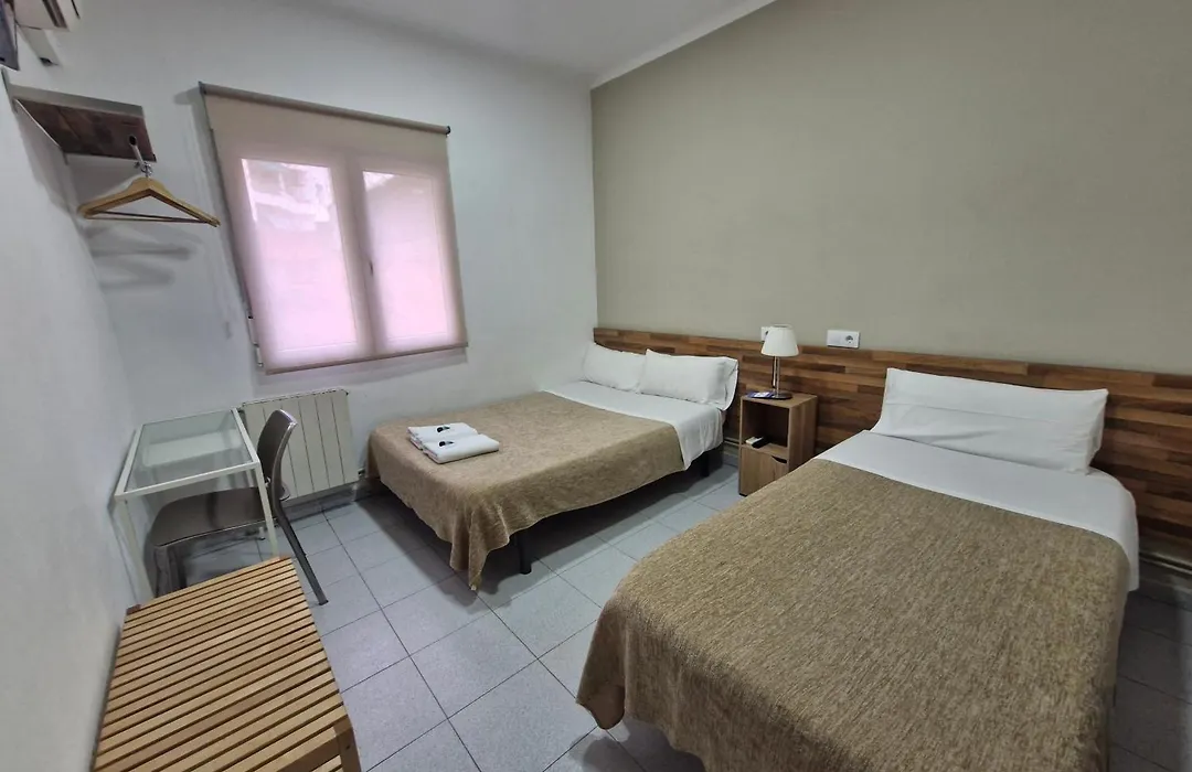 Hostal Elkano-1