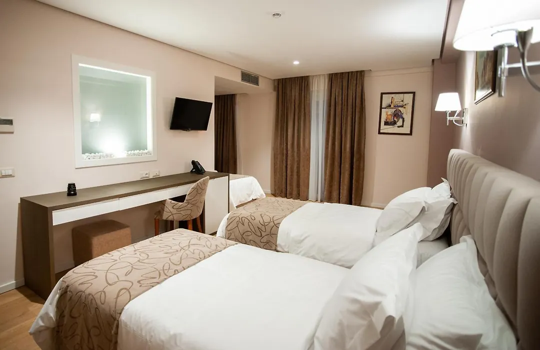 Doanesia Premium Hotel & Spa-1