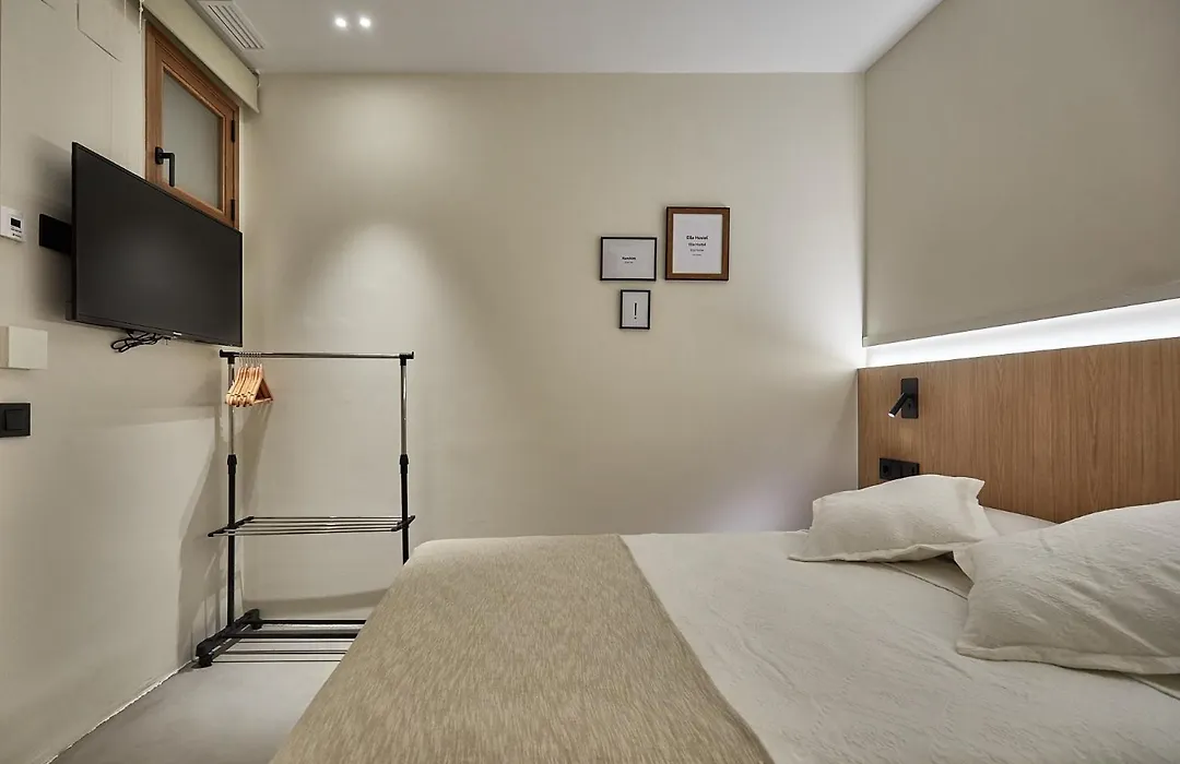 Ella Hostel Ramblas-1