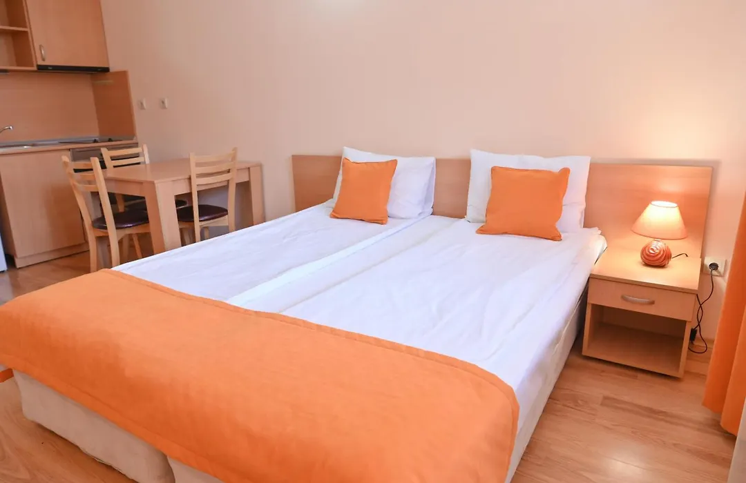 Apart Hotel Orbilux-1