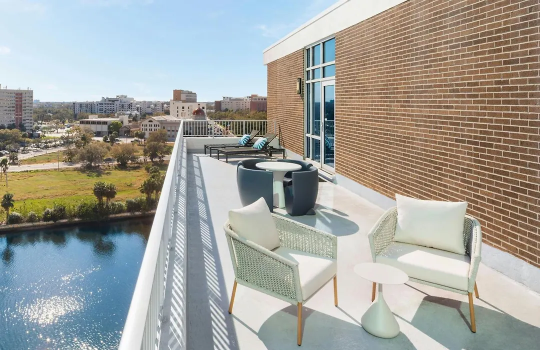 Aloft By Marriott Tampa Downtown-1