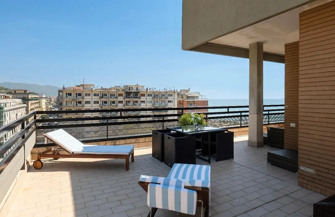 Mareluna Penthouse - Luxury Suites-1