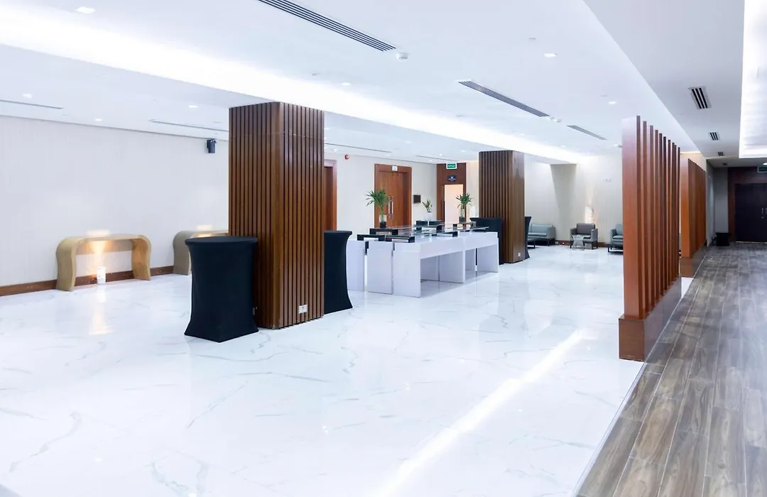 Radisson Hotel Muscat Panorama-1
