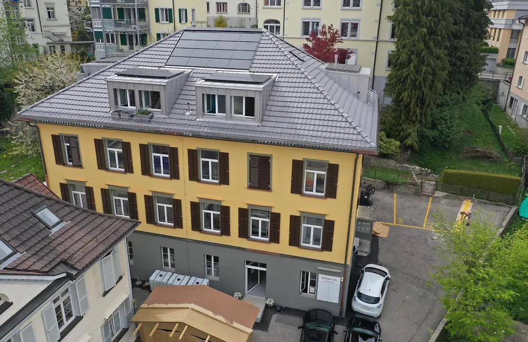 YELLOW INN - SIMPLE ROOMS -- OLMA Messen&Autobahn 1 Min, HSG 6 Min, Spital 7min, günstige Parkplätze-1