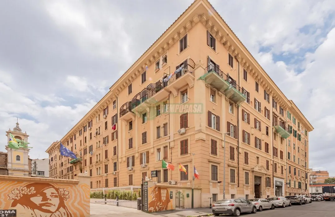 Daniela, Pied-A-Terre Al Vaticano-1