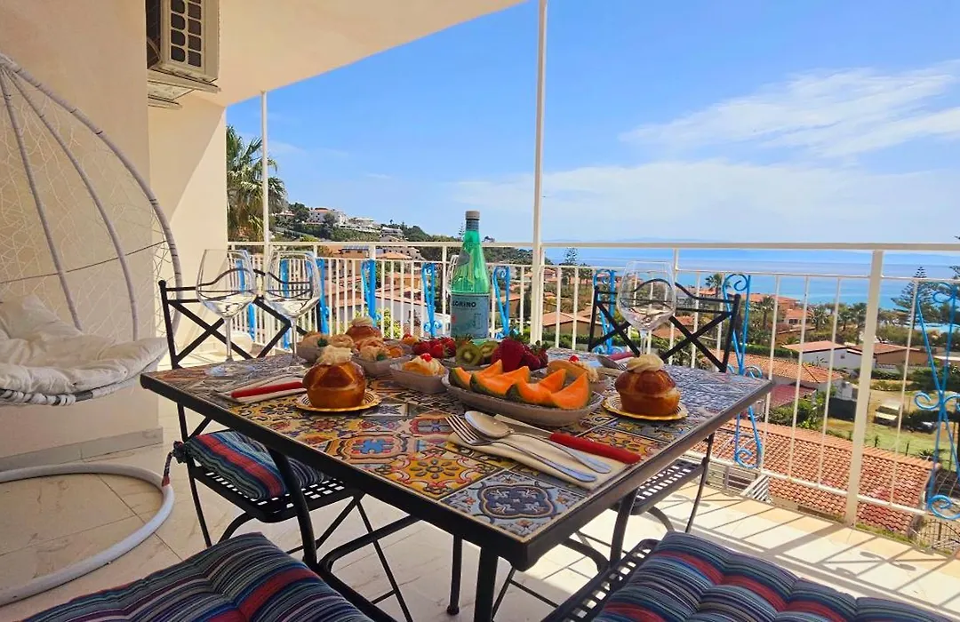 Ninfa Sul Mare Apartments - Piscina con Area Relax e Parcheggio Gratuito-1