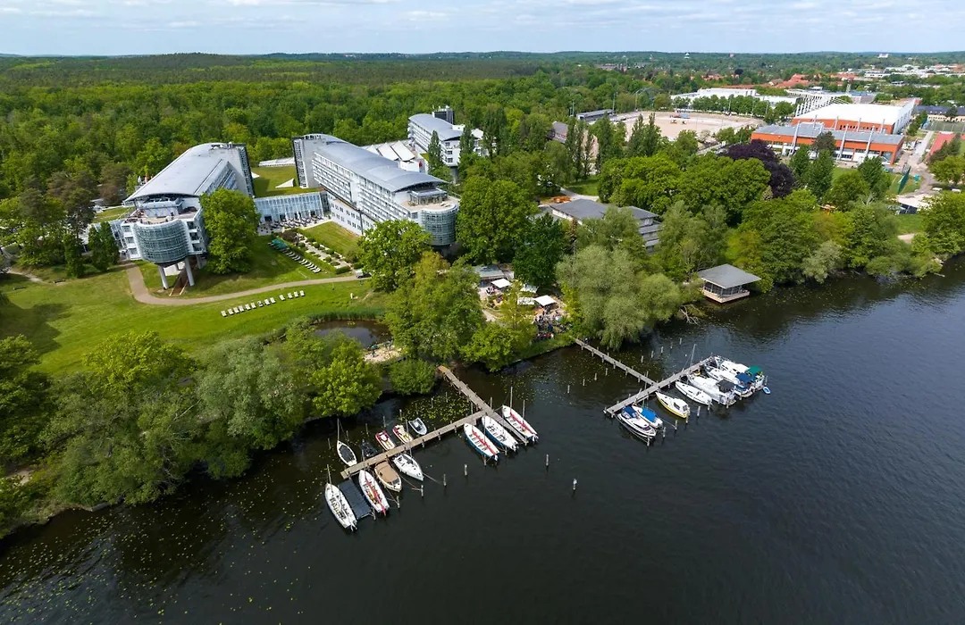 Kongresshotel Potsdam Am Templiner See-1