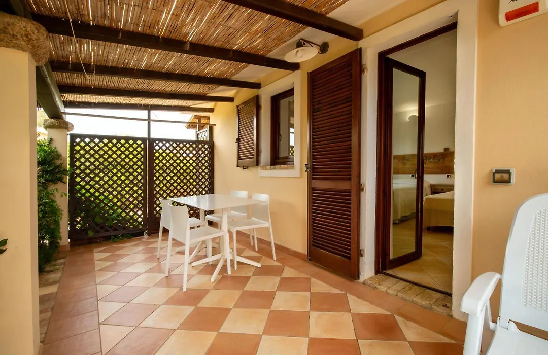 Porto Giunco Residence-1