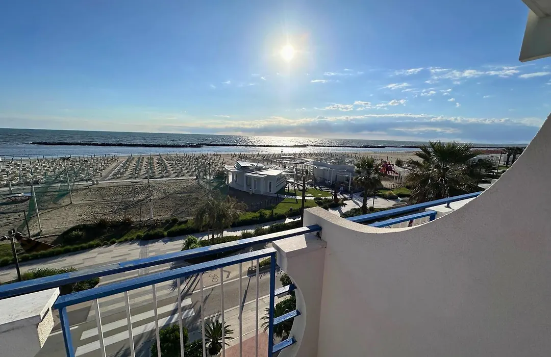 Hotel Ideal-1