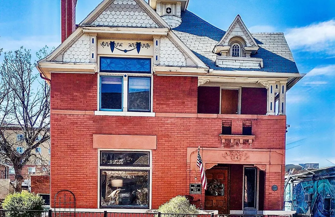 Off Broadway B & B-1
