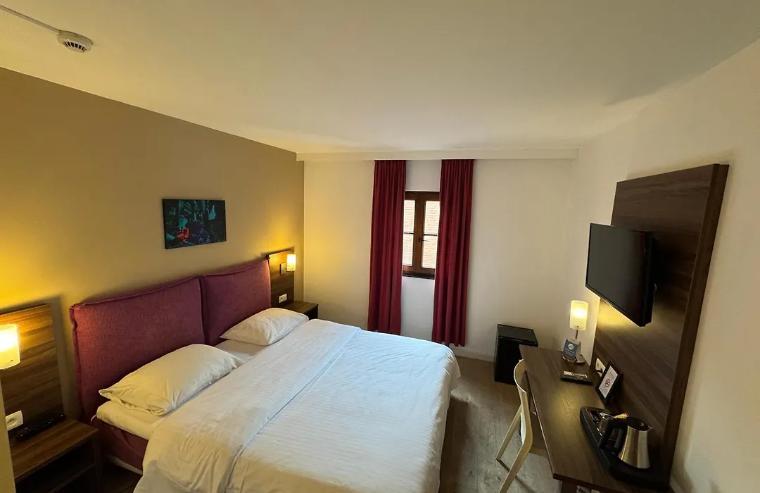 Trip Inn Eden Antwerpen-1