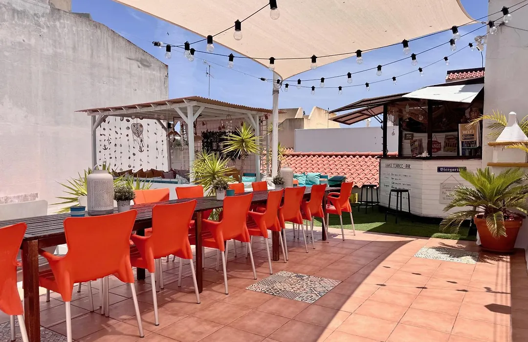 Orange Terrace Hostel-1