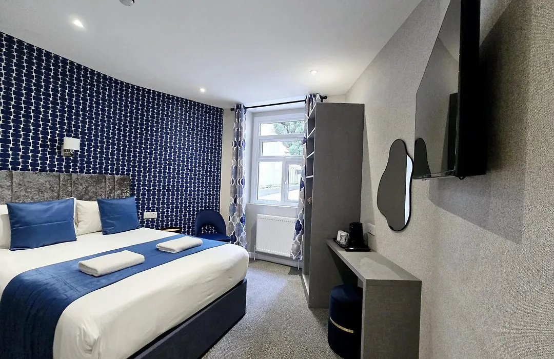 George Hotel-1
