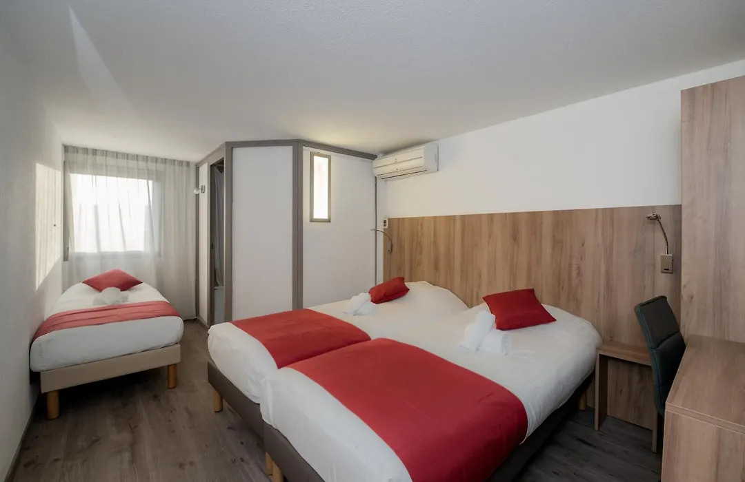 Brit Hotel Plaisance A9/A61-1