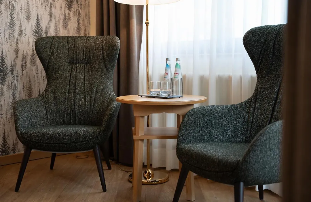 Alpin & Vital Hotel La Perla-1