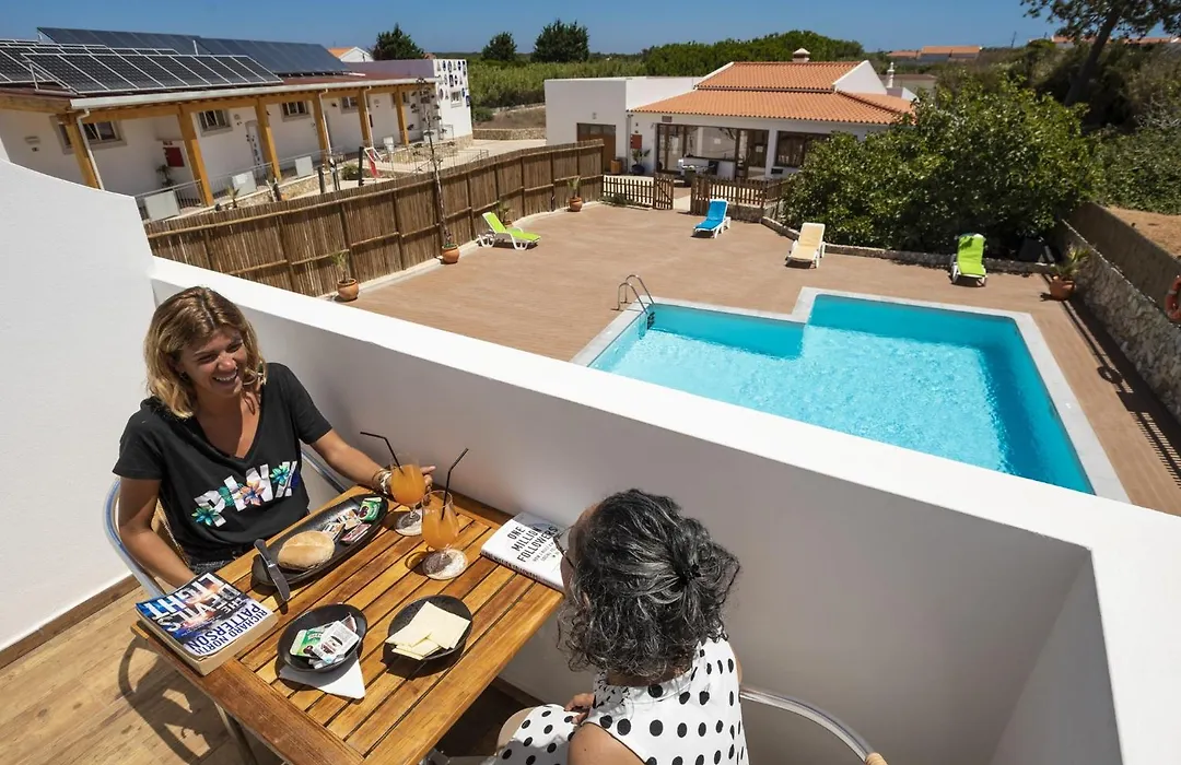 Sagres Sun Stay - Surf Camp & Hostel-1
