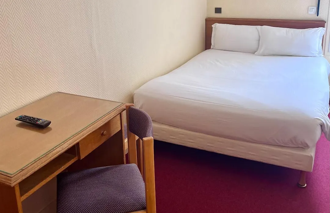 Hotel Paris Bercy-1