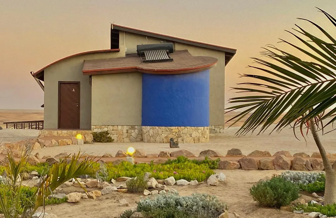 Desert Breeze Lodge-1