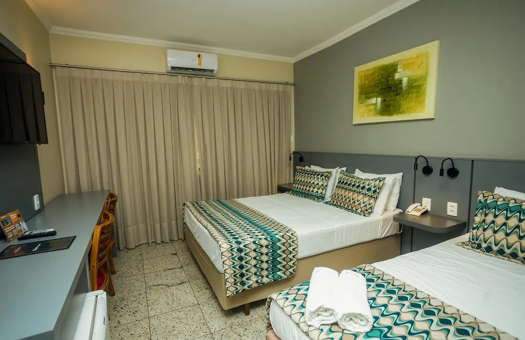 Hotel Golden Park Uberaba By Nacional Inn-1