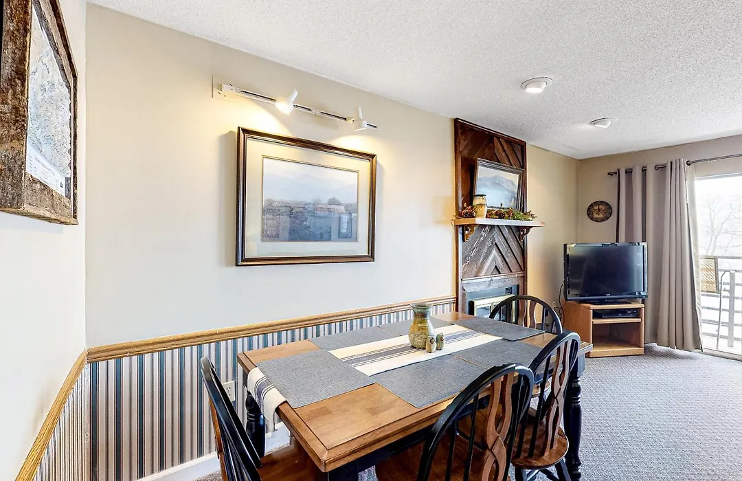 Gatlinburg Summit Woods Condo-1