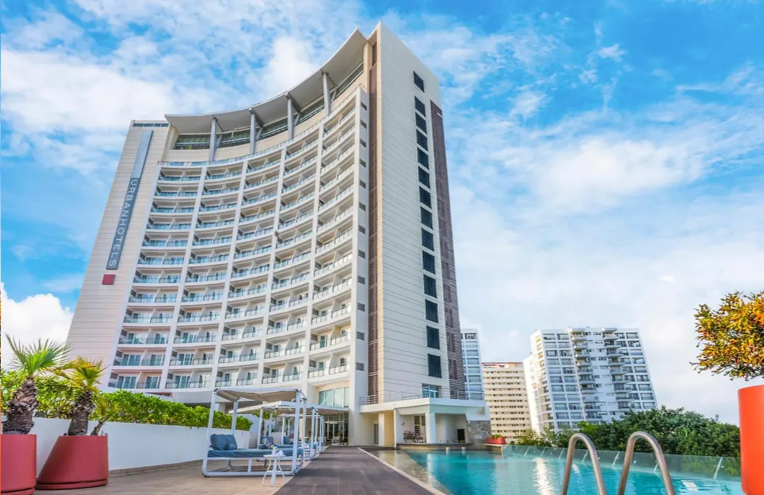 Krystal Urban Cancun & Beach Club-1