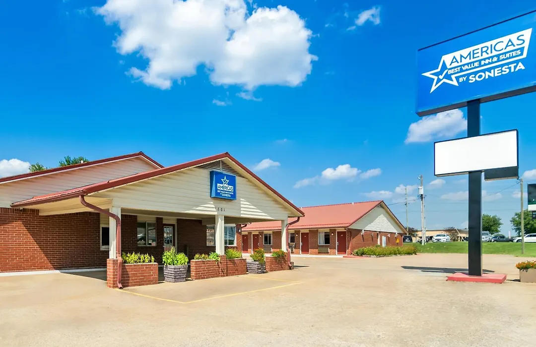 Americas Best Value Inn And Suites Siloam Springs-1