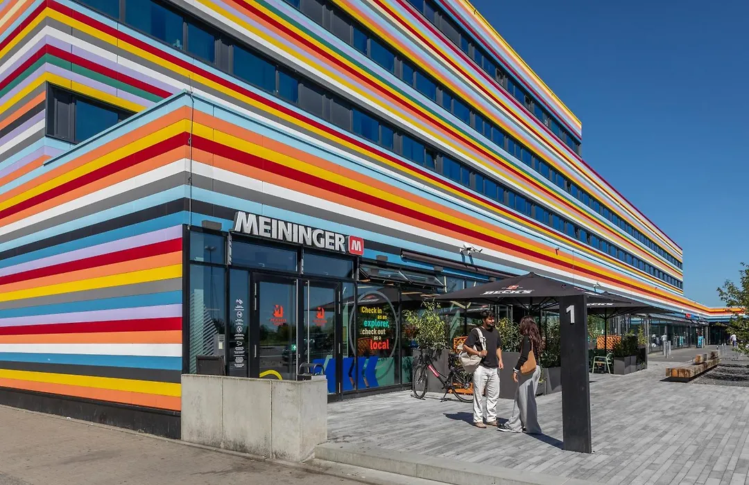 MEININGER Hotel Berlin Airport-1