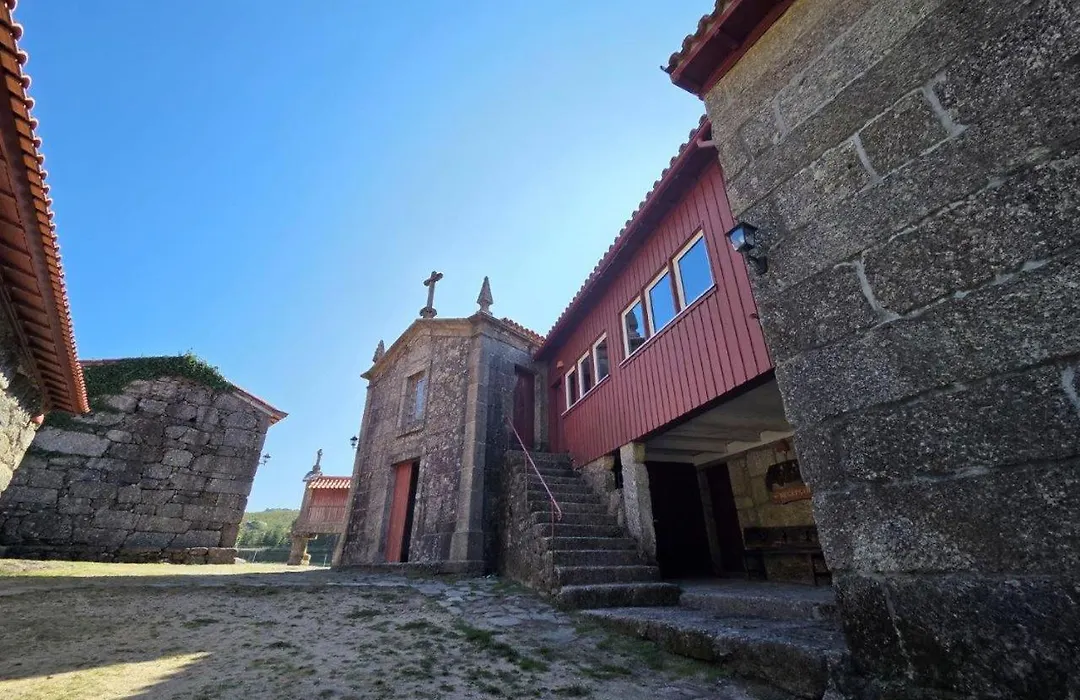 Casa Dos Bernardos-1