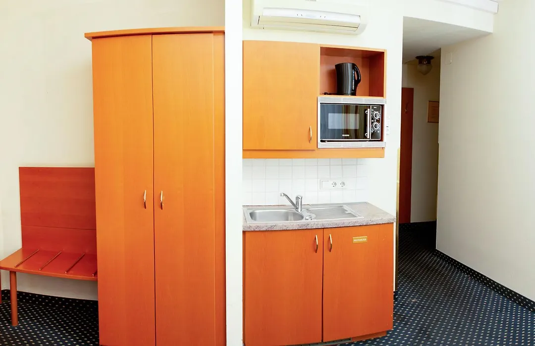 Suite Hotel 900 m zur Oper-1
