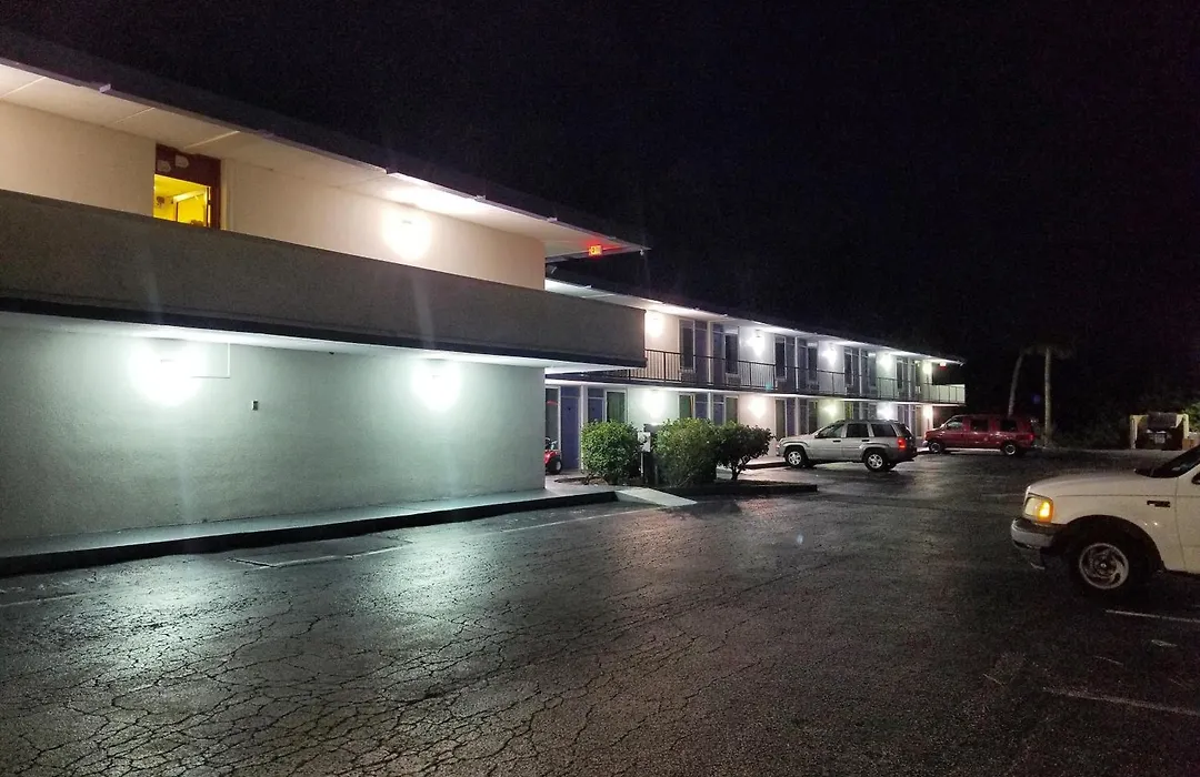 Econo Inn - Ormond Beach-1
