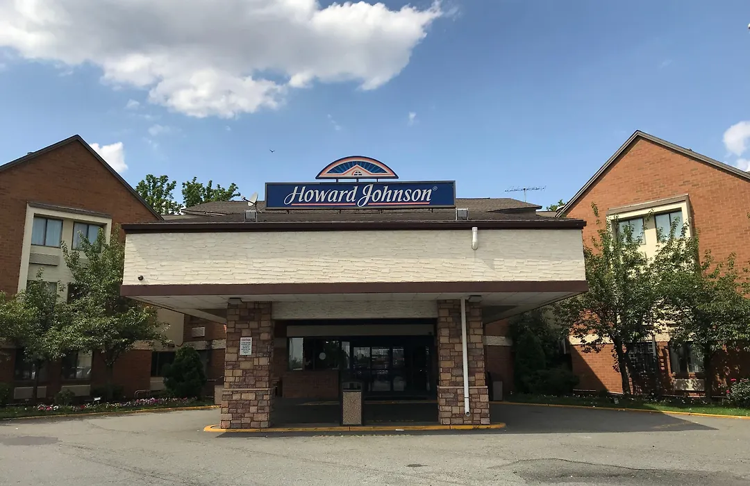 Howard Johnson By Wyndham Newark Airport-1