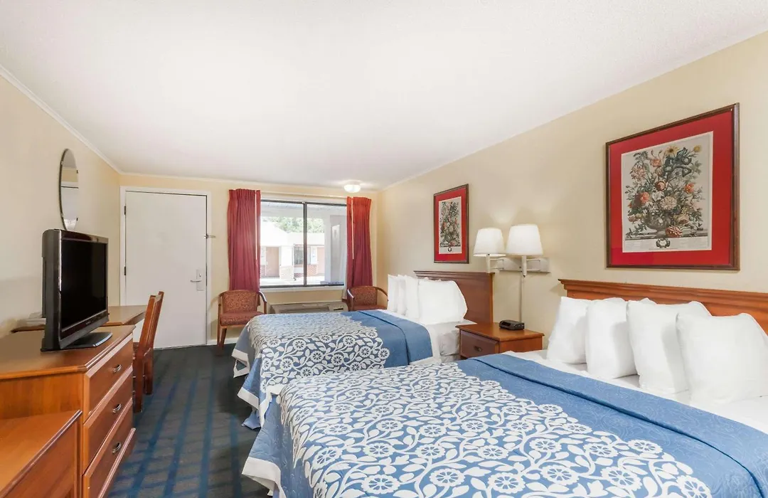 Days Inn By Wyndham Dover Downtown-1