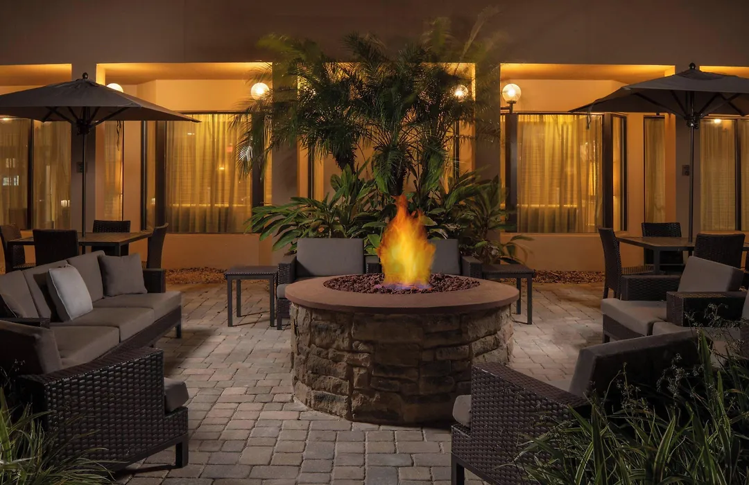 Courtyard By Marriott Jacksonville At The Mayo Clinic Campus/Beaches-1