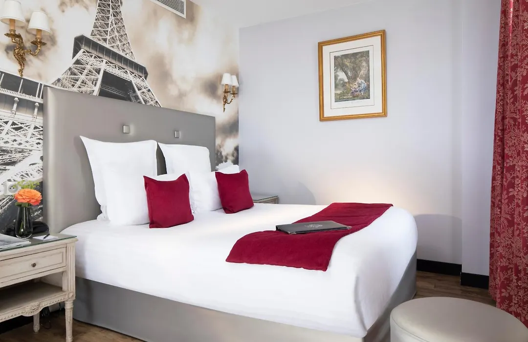 Hotel Plaza Elysées-1