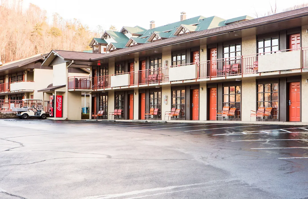 Mountain House Inn Downtown-1