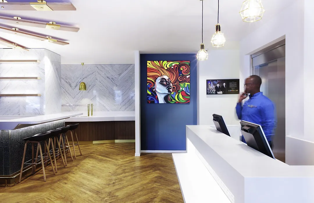 VISIONAPARTMENTS Place de Cornavin - self check-in-1