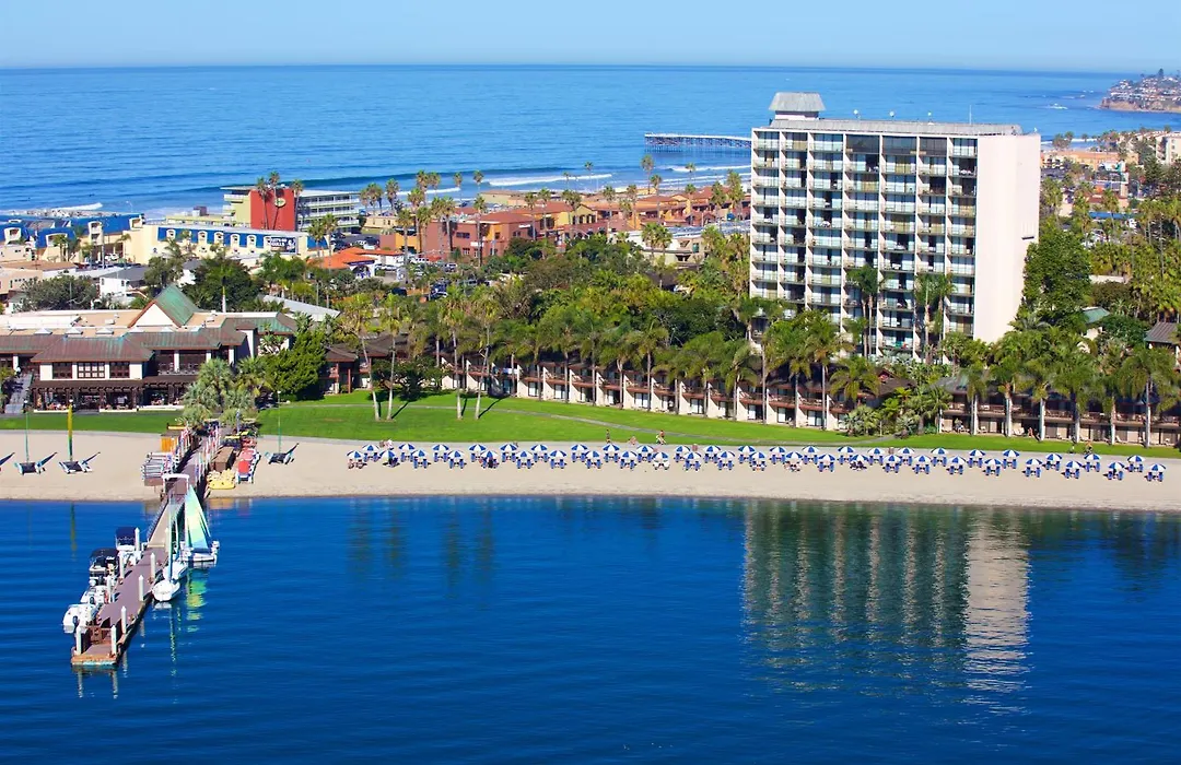 Catamaran Resort Hotel And Spa-1