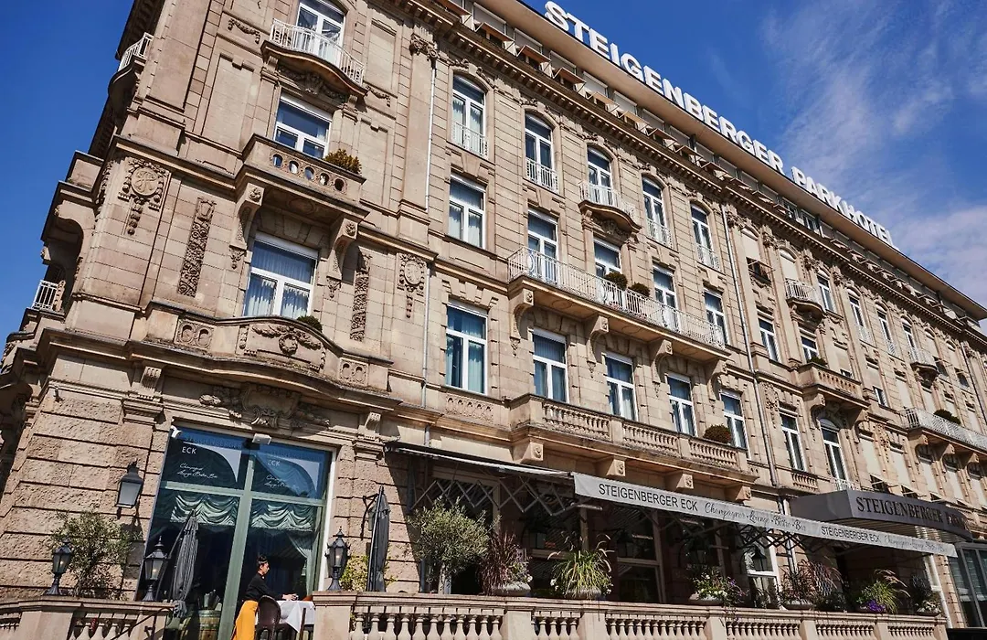 Steigenberger Parkhotel Düsseldorf-1