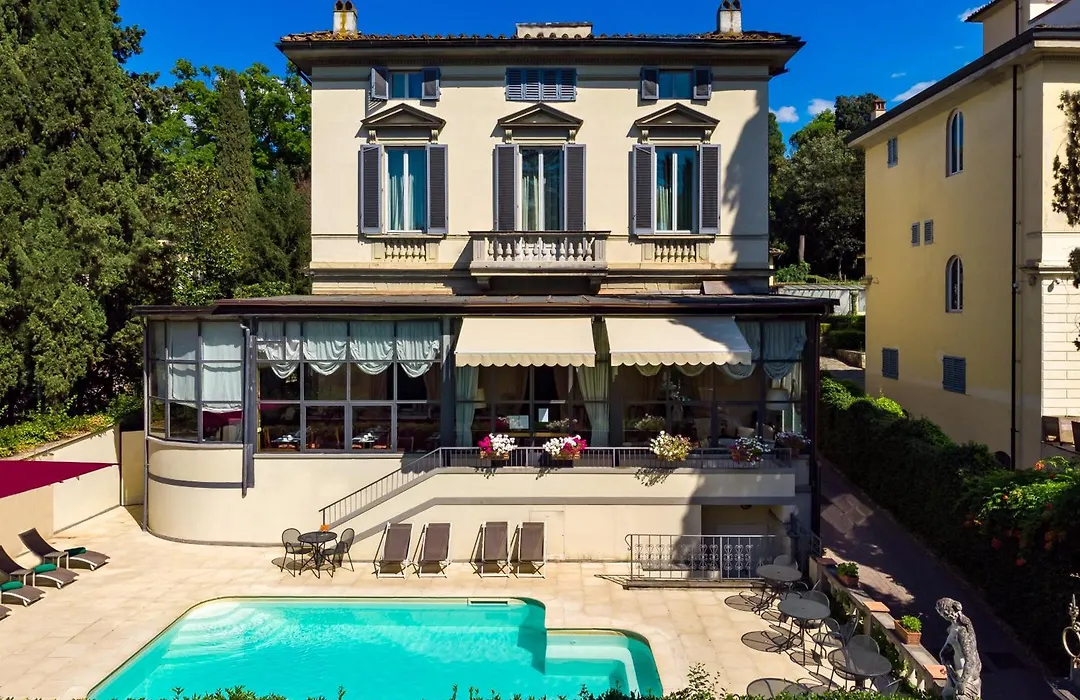 Hotel Villa Carlotta-1